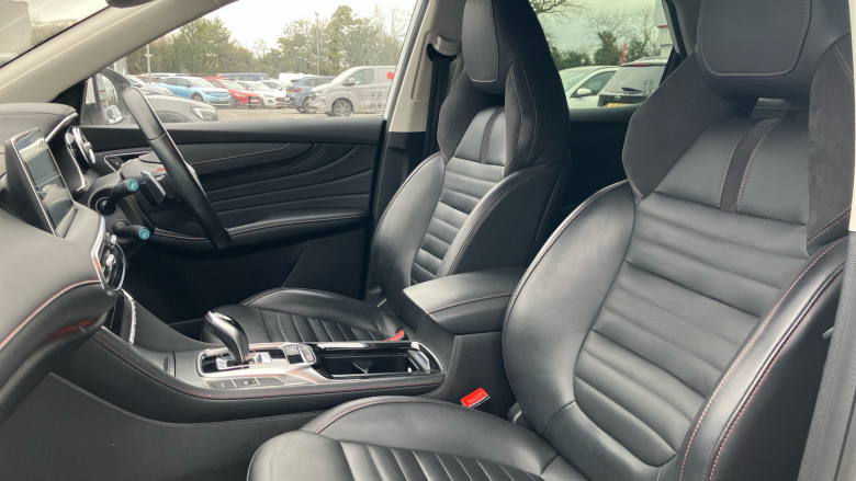 MG HS 1.5 T-GDI Trophy 5dr DCT Petrol Hatchback